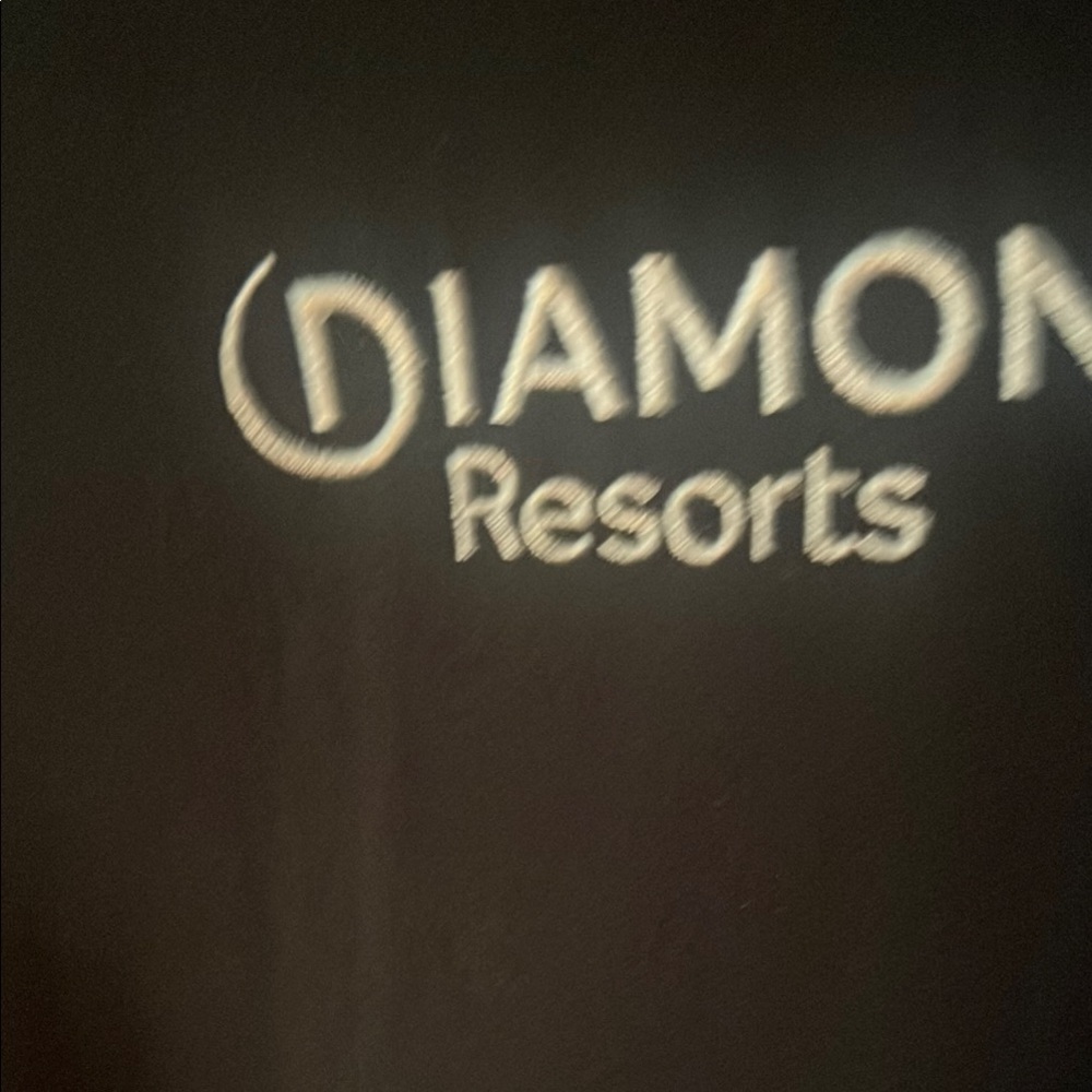 NWOT Diamond Resorts Black Jacket White Logo comfy, weather proof pockets - Picture 3 of 9